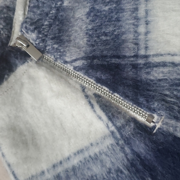 Abercrombie & Fitch top - Picture 8 of 8